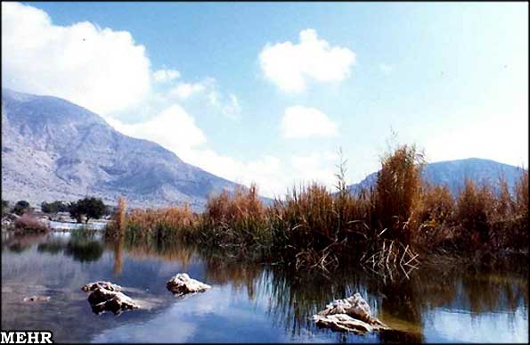 دریاچه زیبای پریشان