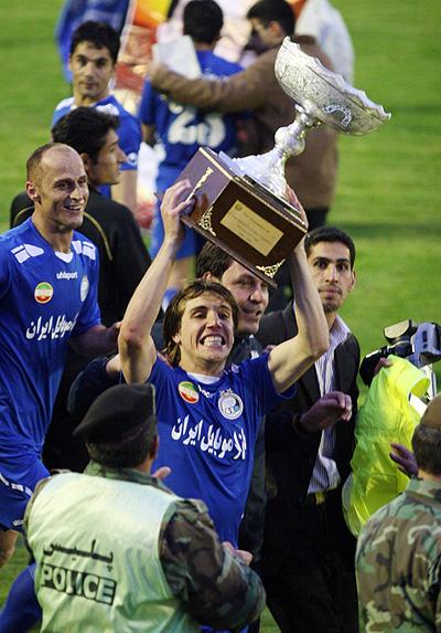 Esteghlal Champions